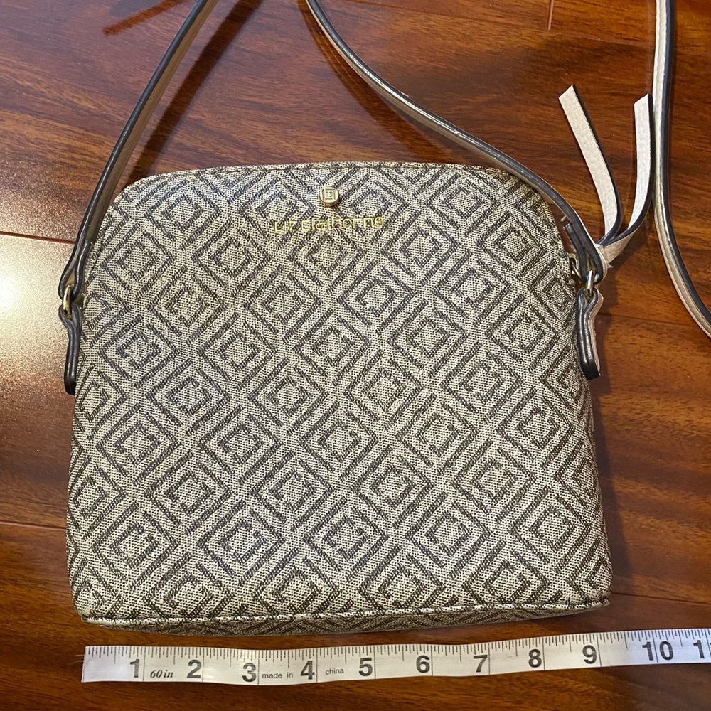 Liz Claiborne  Geometric Pattern Crossbody Bag - beige gold - Picture 3 of 7